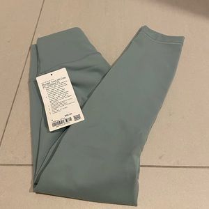 Wunder train contour fit size 4 nwt